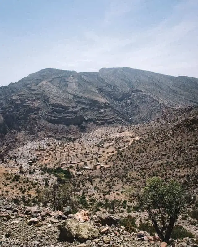 plateau sayq oman landscape - 4x4 track