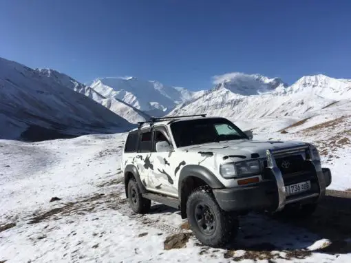4x4 aibek toyota landcruiser 80 kirghizistan