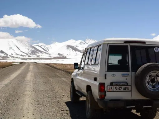 toyota-land-cruiser-78-almaz-rental-4x4-kyrgyzstan-1