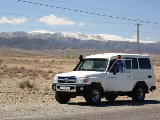 Toyota-Land-Cruiser-78-almaz-rental-4x4-kyrgyzstan (2) toyota-land-cruiser-78-almaz-rental-4x4-kyrgyzstan-2