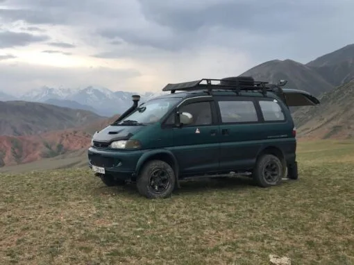 rental-van-amenage-kyrgyzstan-igor-anna-5
