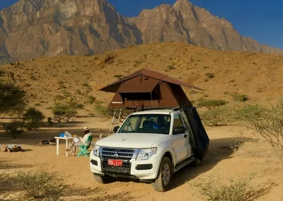 oliver location 4x4 oman tente de toit mitsubishi pajero 1 400x284 1