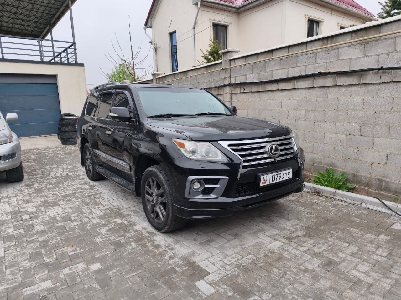4x4 rental bishkek osh 53 Lexus LX570 2012