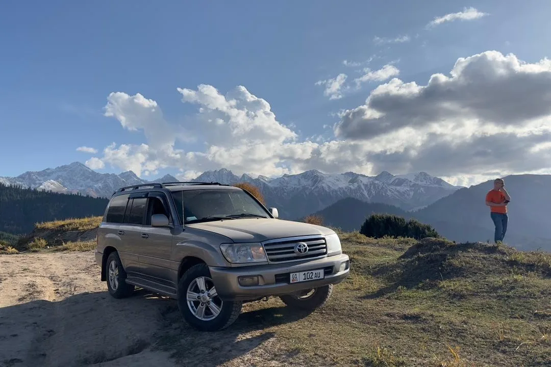 Toyota Land Cruiser 100